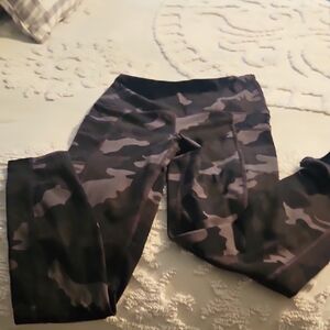 90 Degree By Reflex Kids Black Camo Leggings